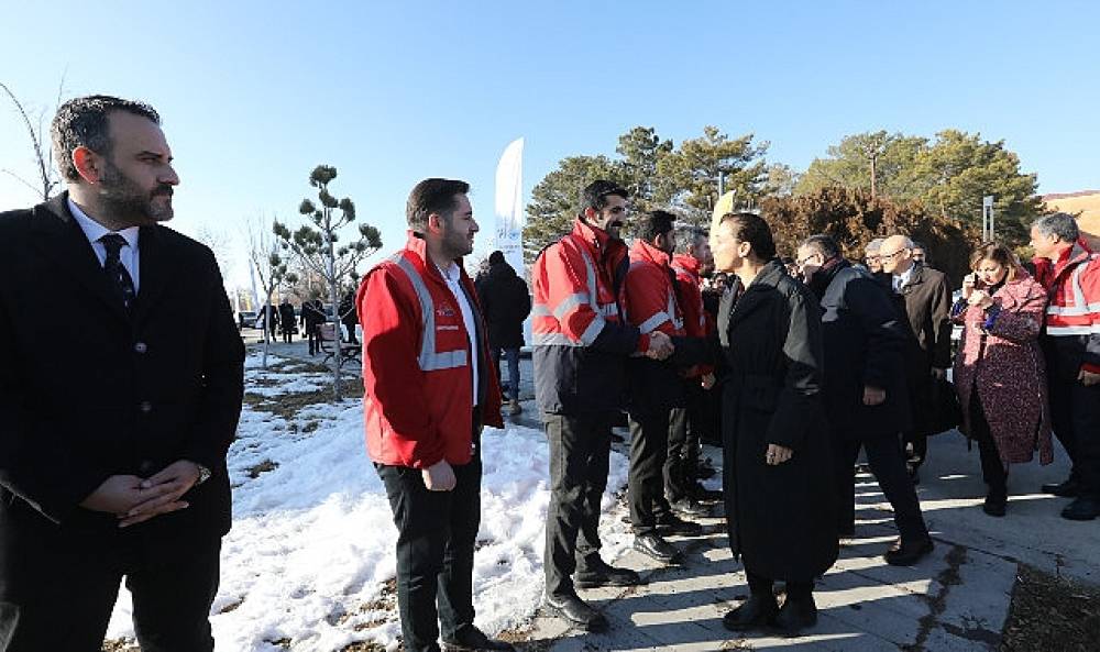 Başkan Ceritoğlu Sengel, Van'da AKOM açılışına katıldı