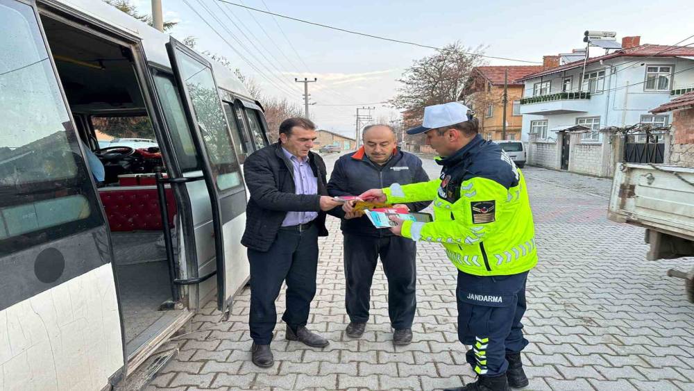 Kütahya Jandarma’dan Okul Servislerine Güvenlik Denetimi