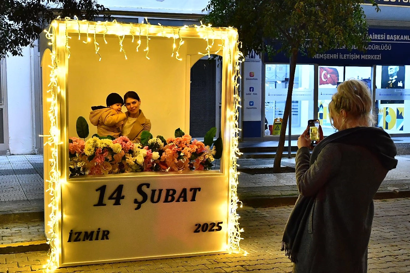 Büyükşehir'in 'Sevgi Festivali' Kültürpark'ta kapılarını açtı