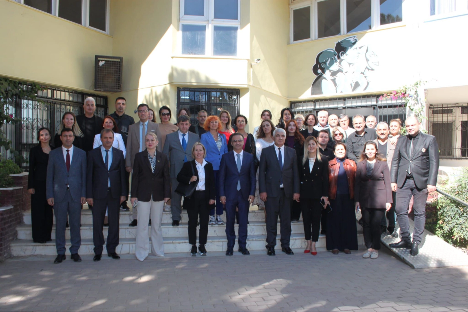 İzmir’de Türkiye Yüzyılı Maarif Modeli Seminerleri Düzenlendi