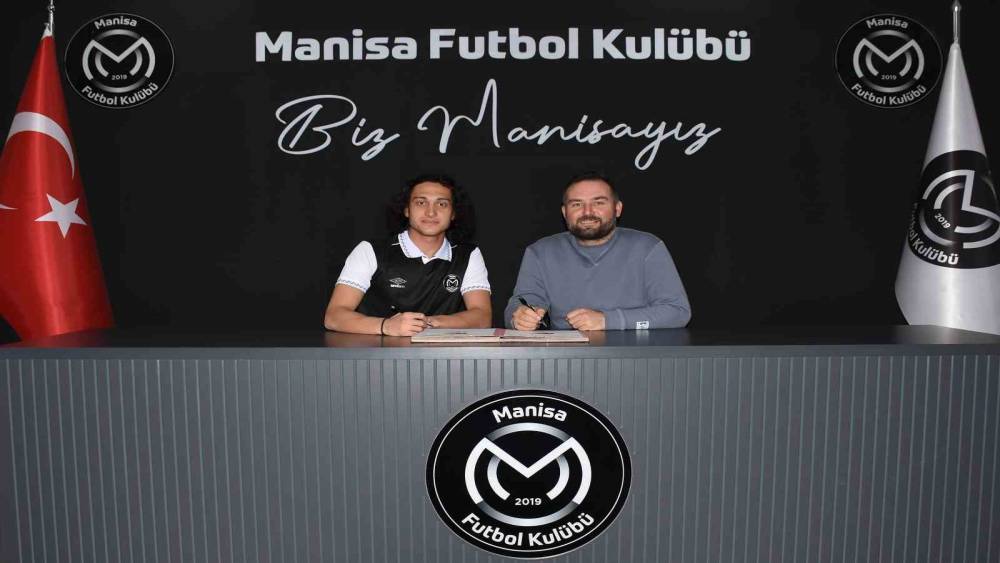 Manisa FK dış transferde iki genç oyuncuyu kadrosuna dahil etti
