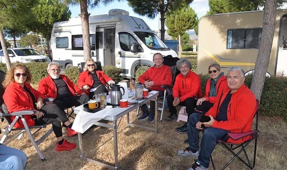 Menemen Gölpark Karavan Şenliği'nde Türkiye'nin Her Yerinden Katılım