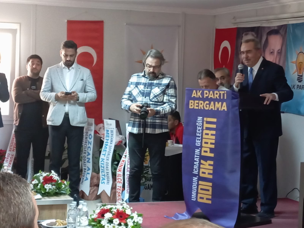 AK Parti Bergama'da Hasan Şahin ile Yola Devam Ediyor