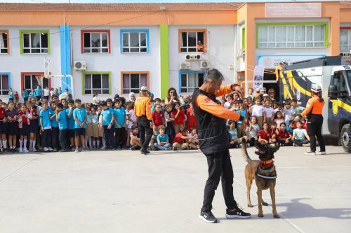 BUCAKUT Ekibinden Öğrencilere Afet Eğitimi