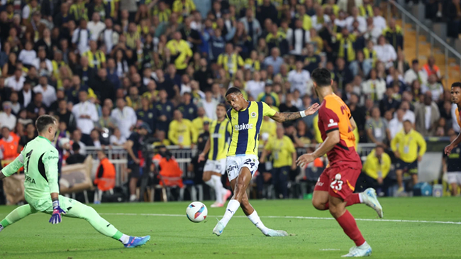 Fenerbahçe 1 - 3 Galatasaray: Sarı-Kırmızılılar Derbiyi Kazandı