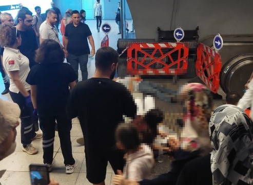 İzmir Metro’da Feci Kaza: Yürüyen Merdiven Çöktü