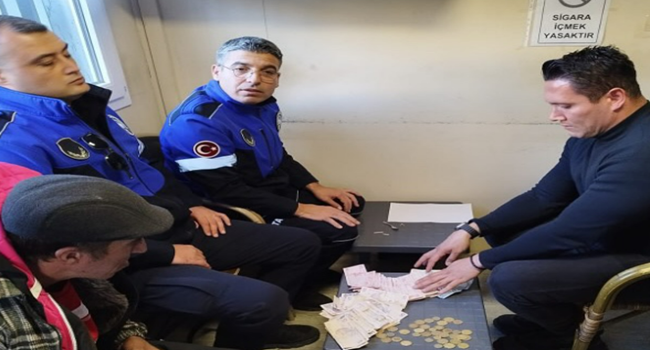 Kemeraltı’nda Dilenci Operasyonu: 2 Saatte Topladığı Paralar Şaşırttı