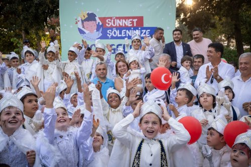 Konak Belediyesi’nden Coşku Dolu Toplu Sünnet Şöleni: 200 Çocuğa Unutulmaz Anlar