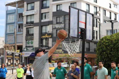 Menderes’te 3x3 Basketbol Turnuvası Heyecanı Başlıyor