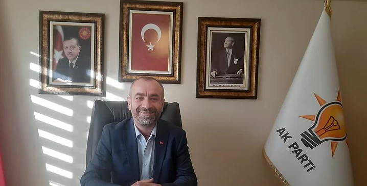 Tahsin Şekerci'den Dikili Belediyesi'ne 'Arazi Satışı' Tepkisi: Bu Yol Çözüm Değil!