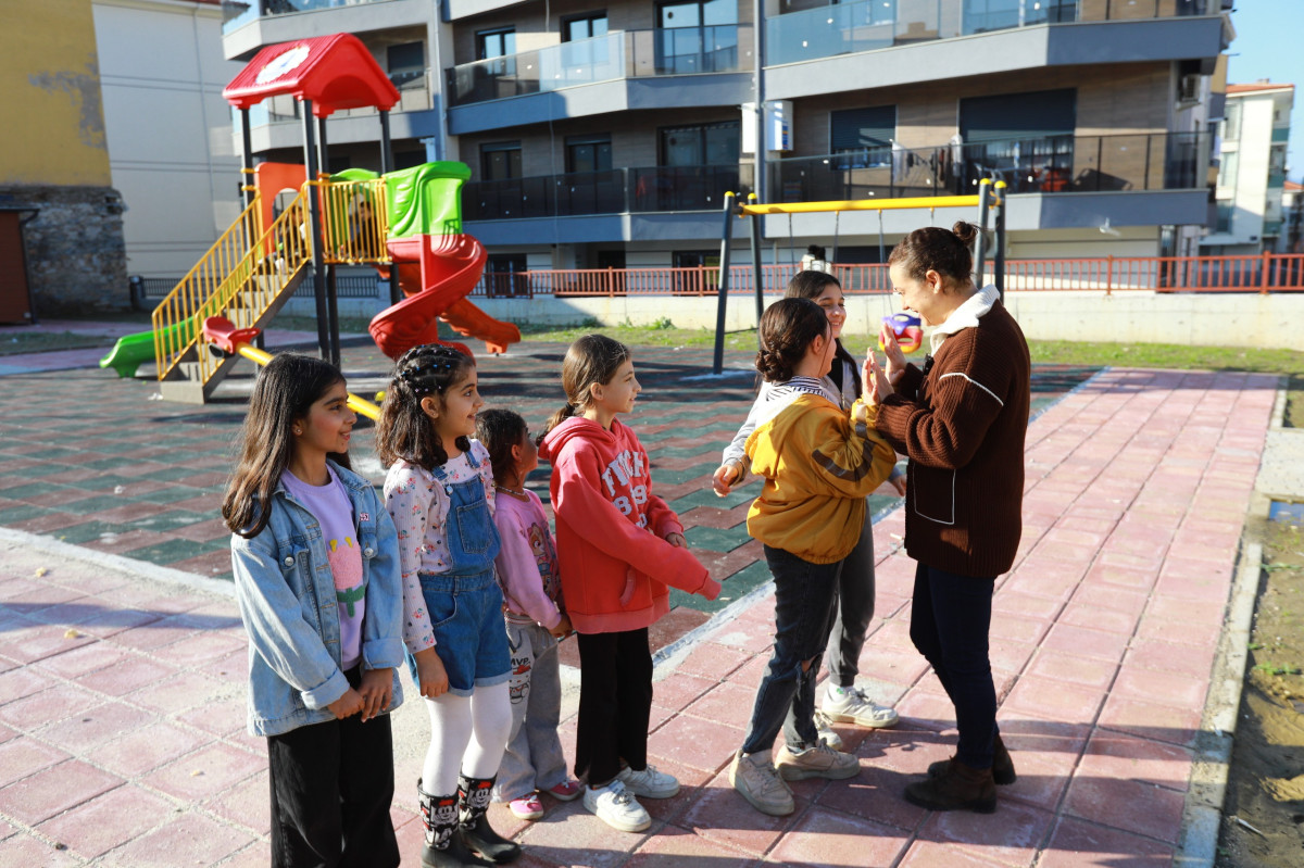 Zafer Mahallesi’ne Yeni Çocuk Parkı ve Kütüphane